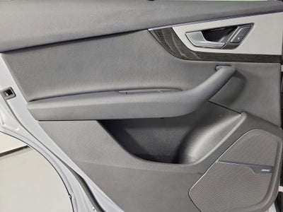 2019 Audi Q7 Premium Plus