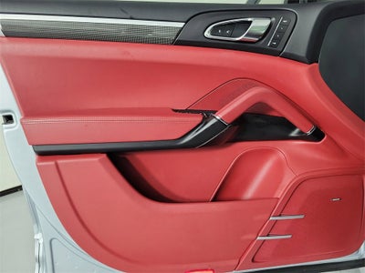 2016 Porsche Cayenne GTS