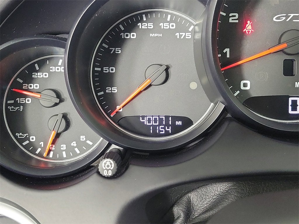 2016 Porsche Cayenne GTS