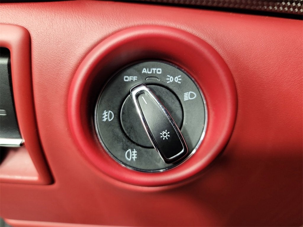 2016 Porsche Cayenne GTS