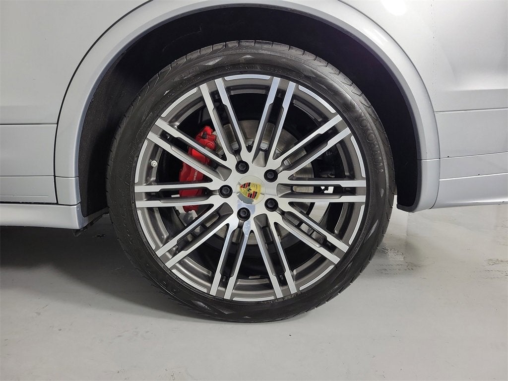 2016 Porsche Cayenne GTS